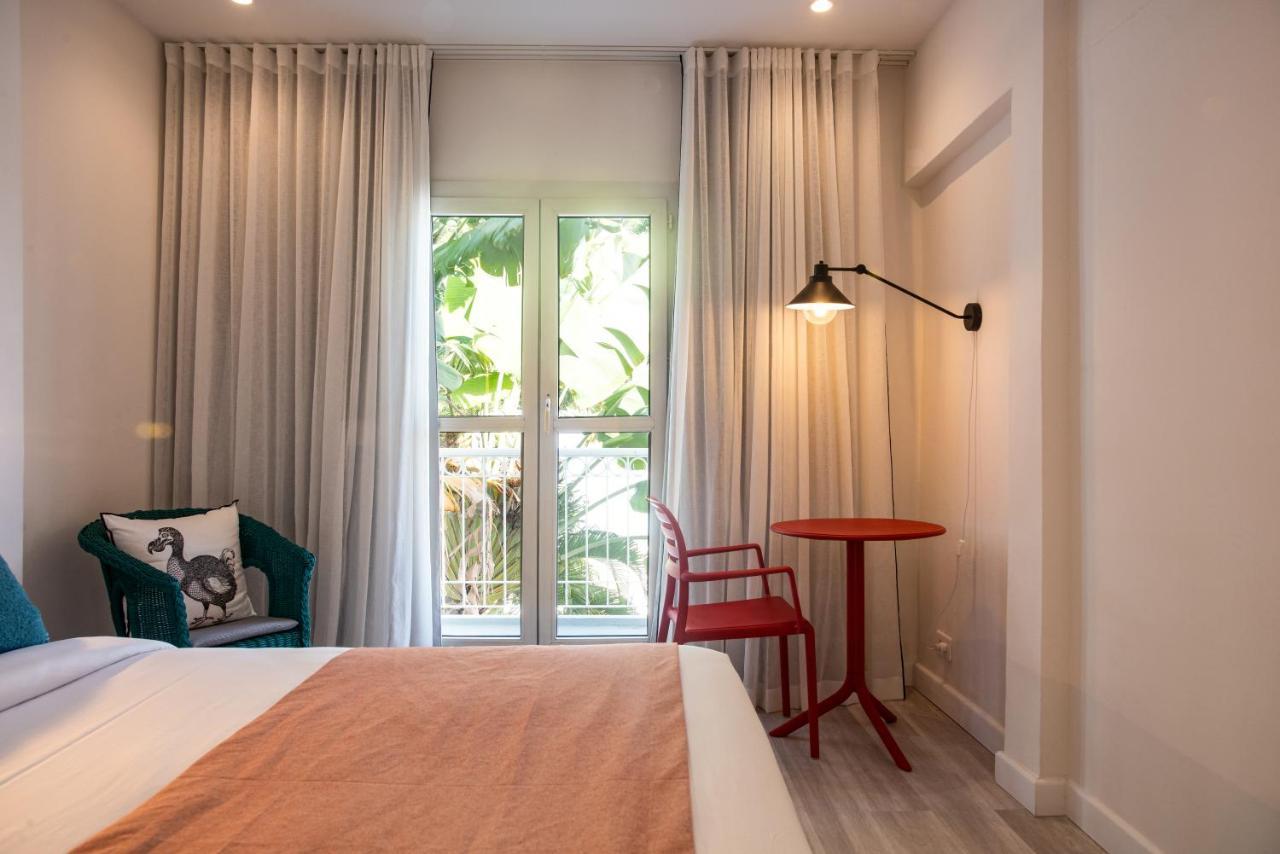 Dodo Square Residence Grand Baie Bagian luar foto
