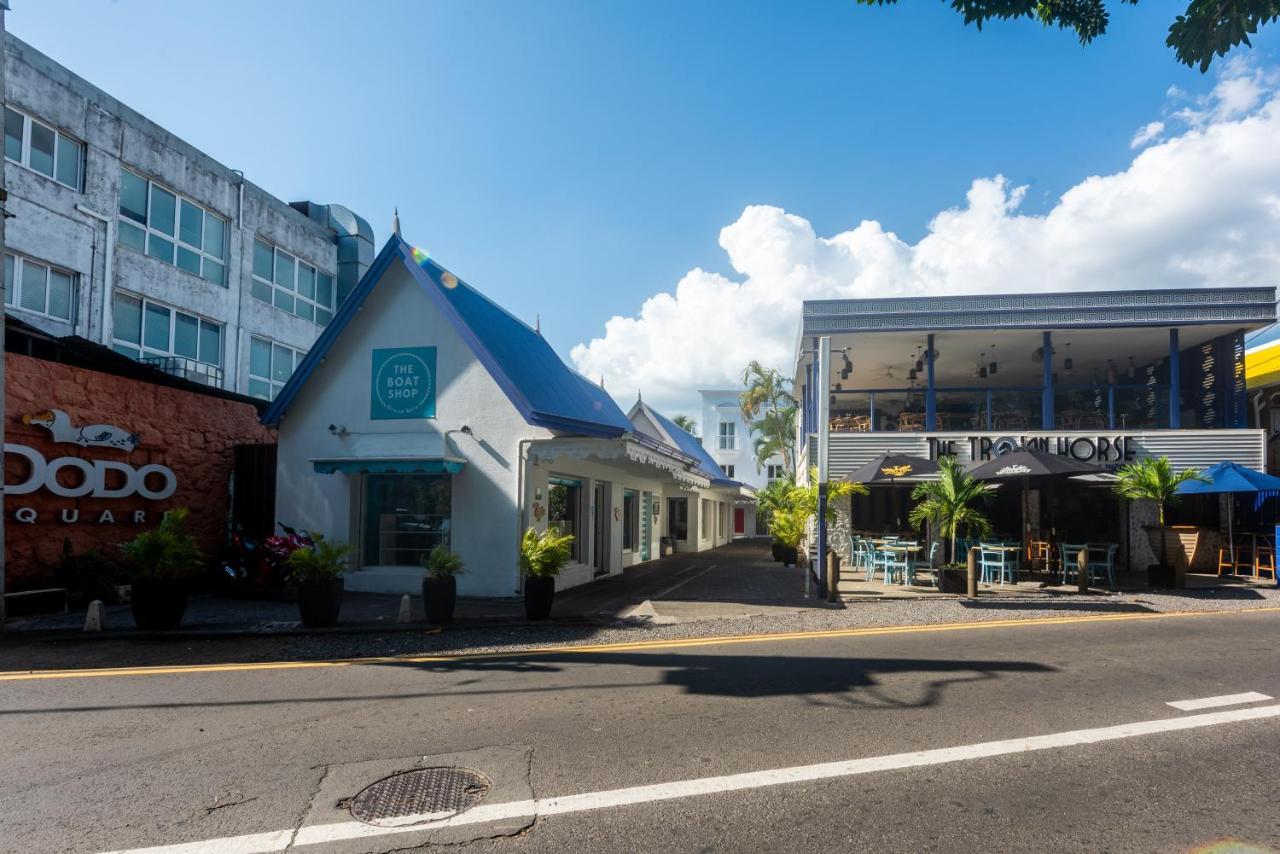 Dodo Square Residence Grand Baie Bagian luar foto